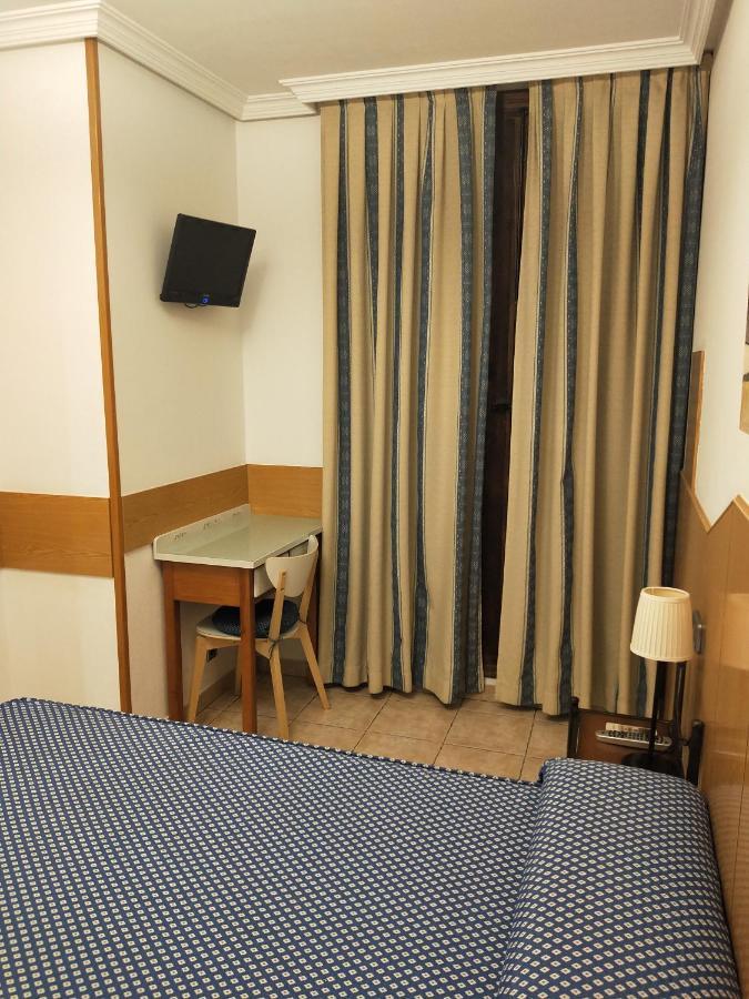 Hostal Maria Ronda مدريد المظهر الخارجي الصورة